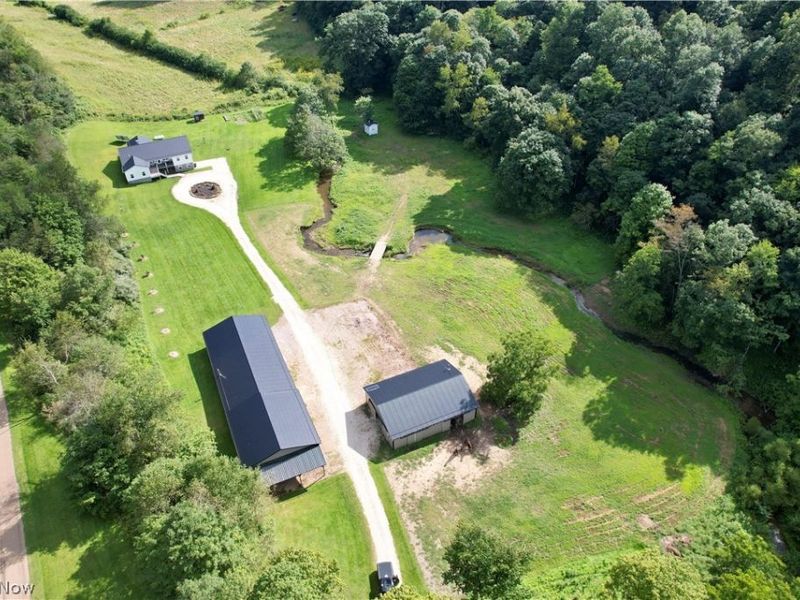 8251 Bay Road SE, Carrollton, OH 44615 Photo 5