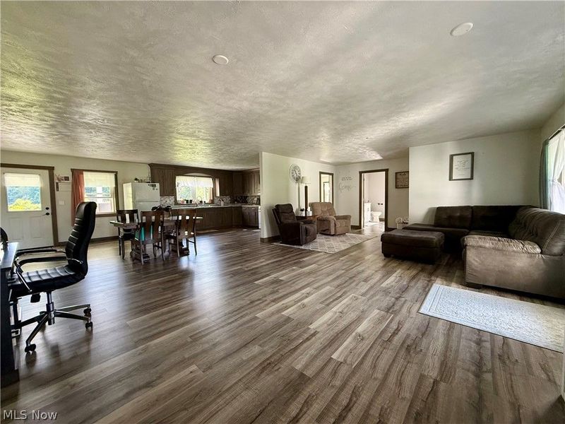 8251 Bay Road SE, Carrollton, OH 44615 Photo 6
