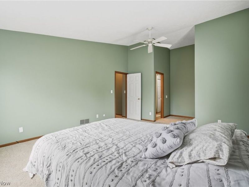 4557 Saint James Circle NW, Canton, OH 44708 Photo 21