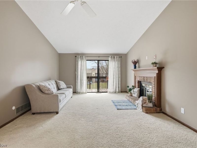 4557 Saint James Circle NW, Canton, OH 44708 Photo 7