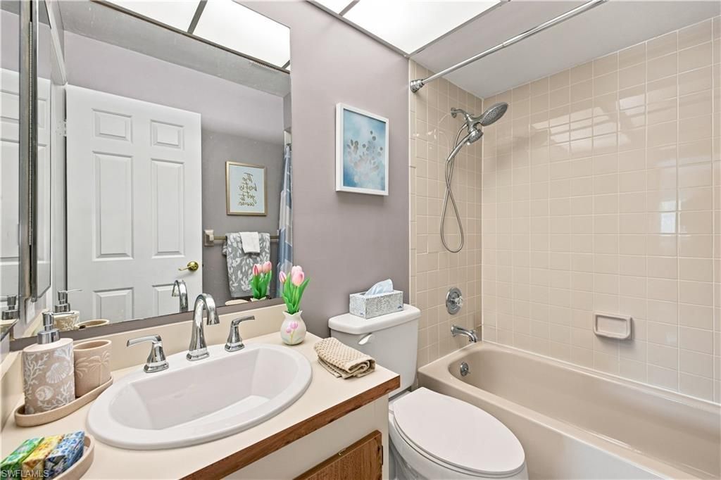 13090 Cross Creek Ct , Unit 209, Fort Myers, FL 33912 Photo