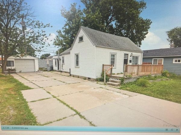 23409 Carlisle Avenue , Hazel Park, Mi 48030