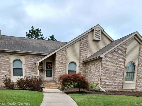 34653 Pembroke Avenue, Livonia, Mi 48152
