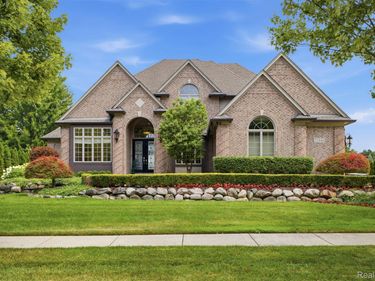 22440 Darcey Court, Novi, Mi 48374