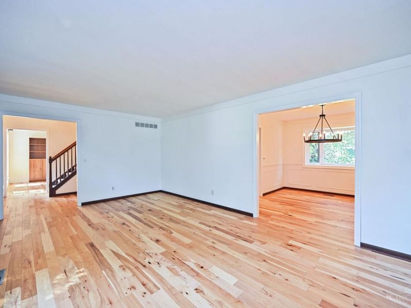 416 Flemridge Court, Wyoming, OH 45231 Photo 10