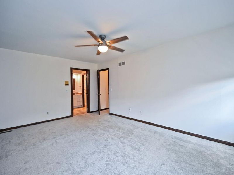 416 Flemridge Court, Wyoming, OH 45231 Photo 33