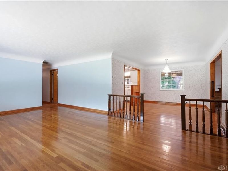 2116 Bonniedale Drive, Bellbrook, OH 45305 Photo 14
