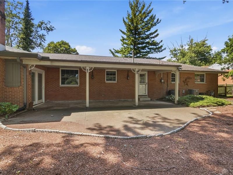 2116 Bonniedale Drive, Bellbrook, OH 45305 Photo 66