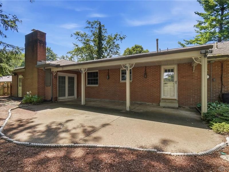 2116 Bonniedale Drive, Bellbrook, OH 45305 Photo 67