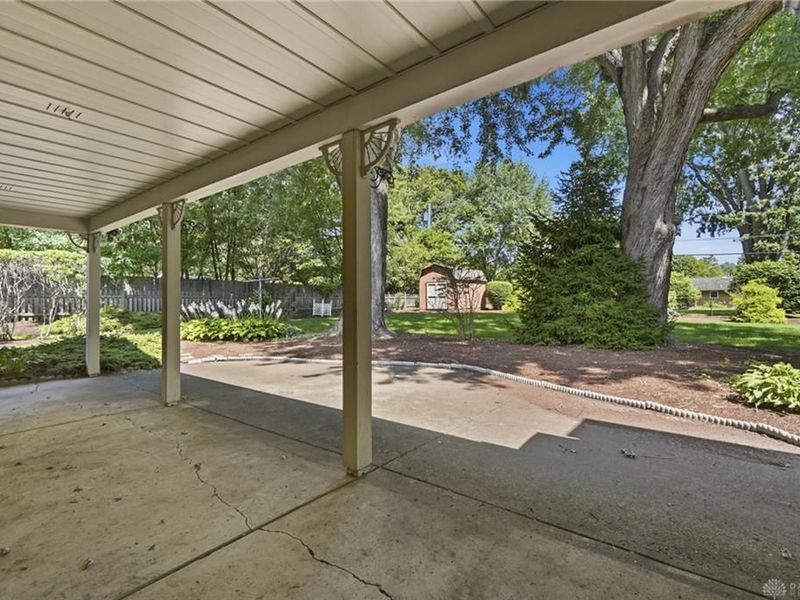 2116 Bonniedale Drive, Bellbrook, OH 45305 Photo 68