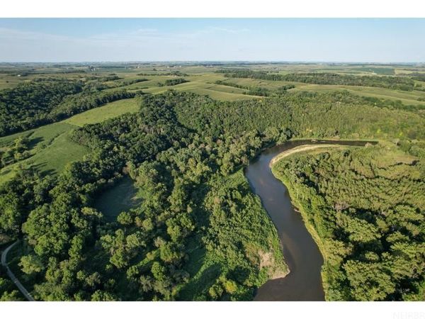 0000 Big Spring Rd. , Elgin, IA 52141