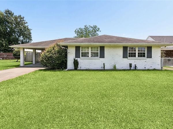 917 ELLEN ST Street , Gretna, LA 70056