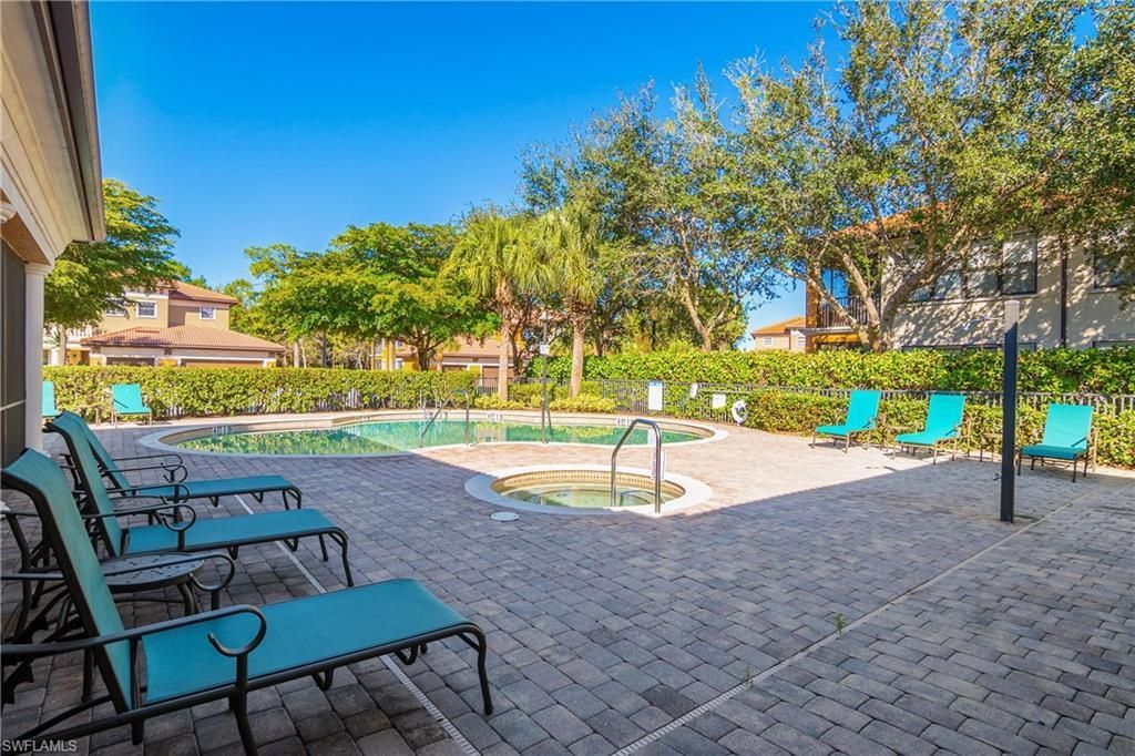 1244 Carpazi Ct, Unit 2, Naples, FL 34105 Photo