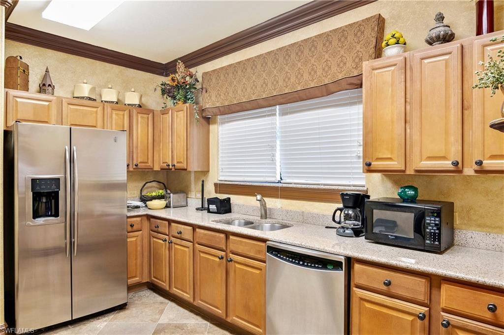 1244 Carpazi Ct, Unit 2, Naples, FL 34105 Photo