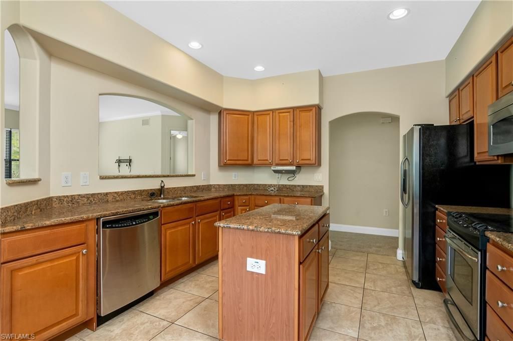 1244 Carpazi Ct, Unit 2, Naples, FL 34105 Photo