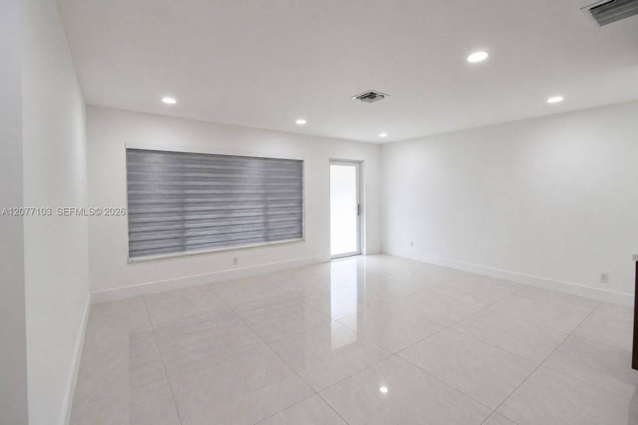 1225 NW 192nd St , Miami Gardens, FL 33169 Photo