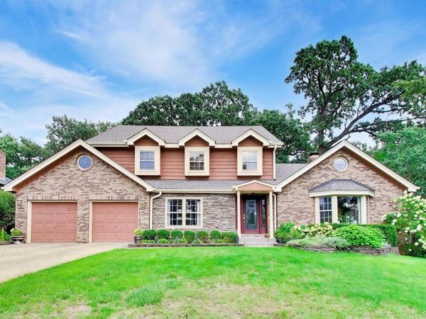 8751 Carlisle Court , Darien, IL 60561
