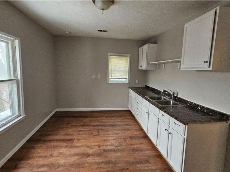 3904 W 37th Street, Cleveland, OH 44109 Photo 3