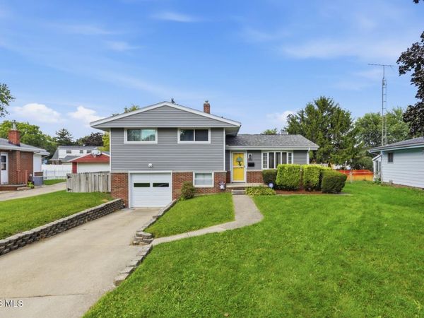 5326 Grosse Point Parkway, Toledo, OH 43611