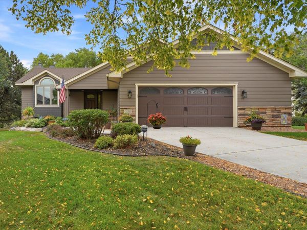 13705 59th Place N, Plymouth, MN 55446
