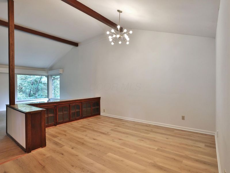 519 E Cooke Road , Columbus, OH 43214 Photo 11