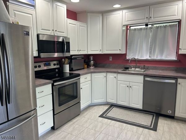 14249 Dell Pl, Stanhope, NJ 07874