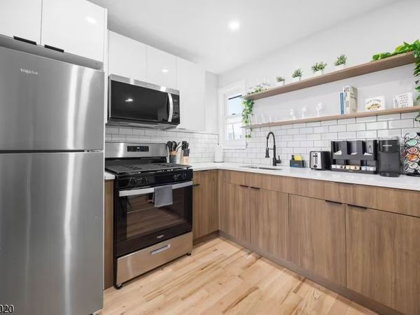 33 Adams St, Unit 2, Newark, NJ 07105