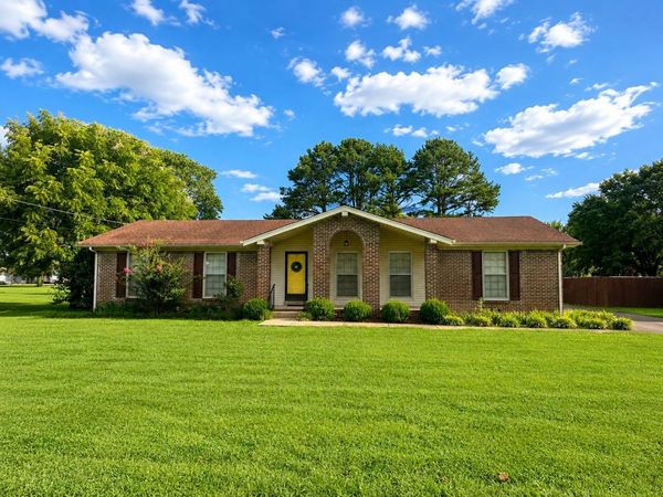 1008 Brindley Dr , Pulaski, TN 38478