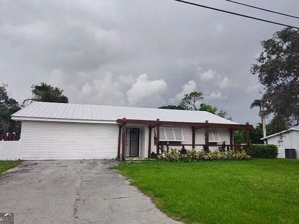996 SW 29th Terrace, Palm City, FL 34990