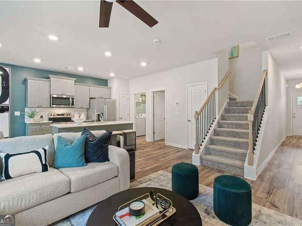 655 Treasure Drive, Stockbridge, GA 30281