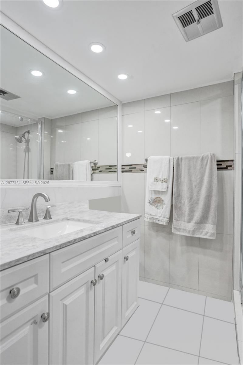 5961 NW 61st Ave , Unit 310, Tamarac, FL 33319 Photo