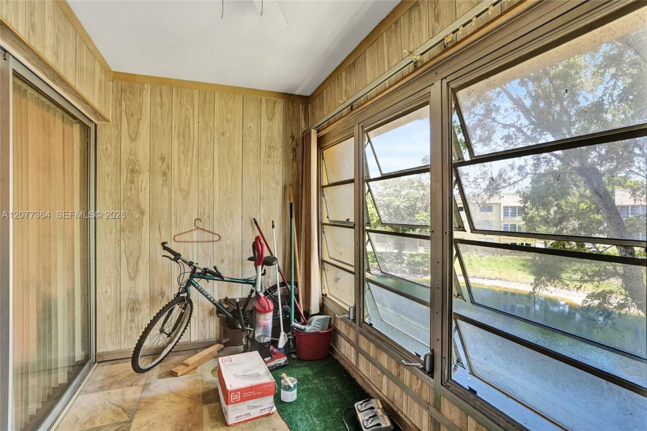 5961 NW 61st Ave , Unit 310, Tamarac, FL 33319 Photo