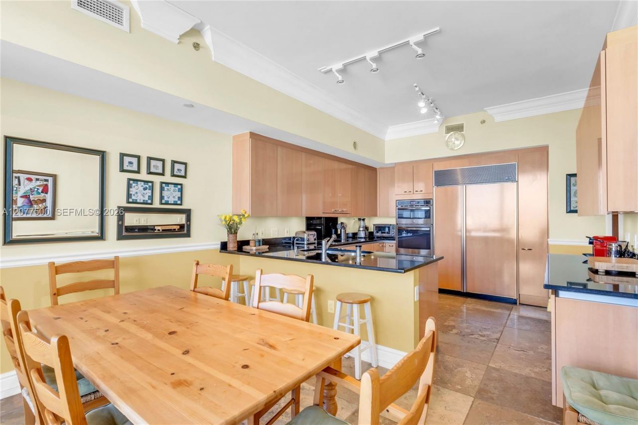 791 Crandon Blvd , Unit PH04, Key Biscayne, FL 33149 Photo