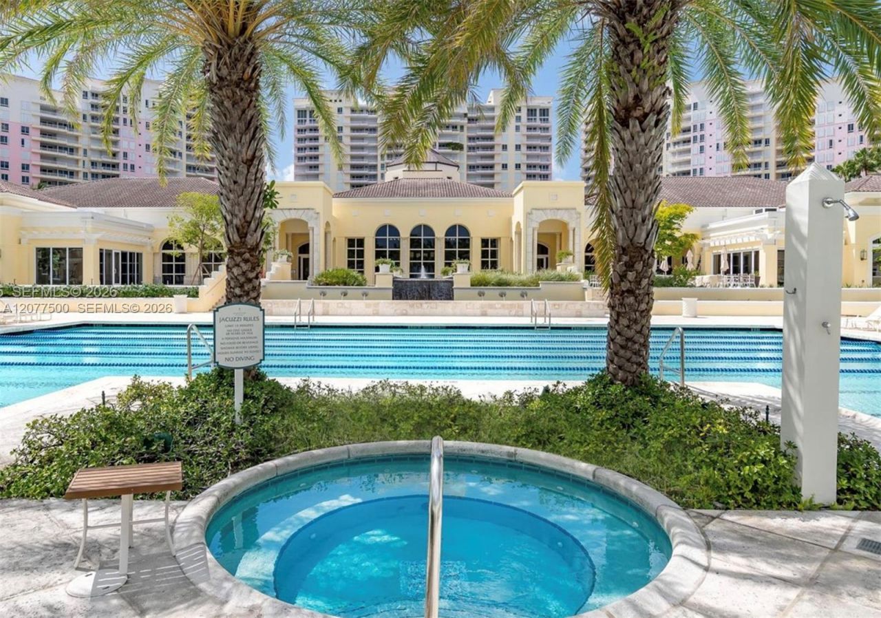 791 Crandon Blvd, Unit PH04, Key Biscayne, FL 33149 Photo