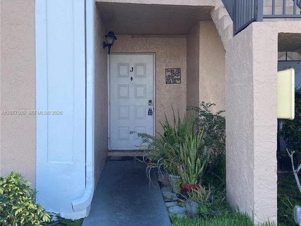 820 N Franklin Ave, Unit 820J, Homestead, FL 33034