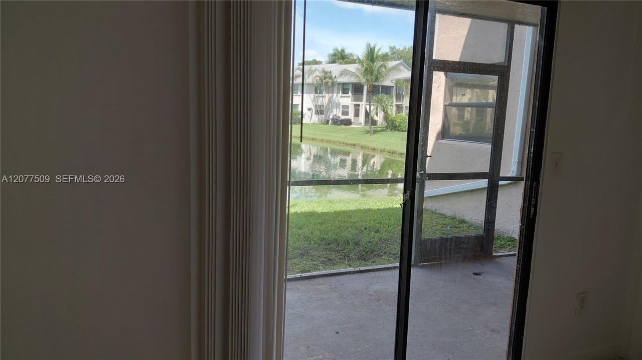 820 N Franklin Ave, Unit 820J, Homestead, FL 33034 Photo