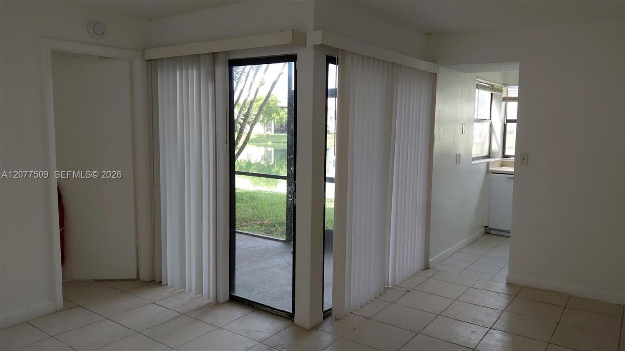 820 N Franklin Ave, Unit 820J, Homestead, FL 33034 Photo