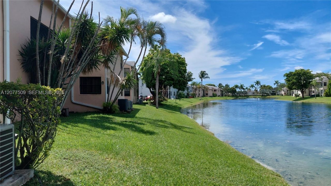 820 N Franklin Ave, Unit 820J, Homestead, FL 33034 Photo
