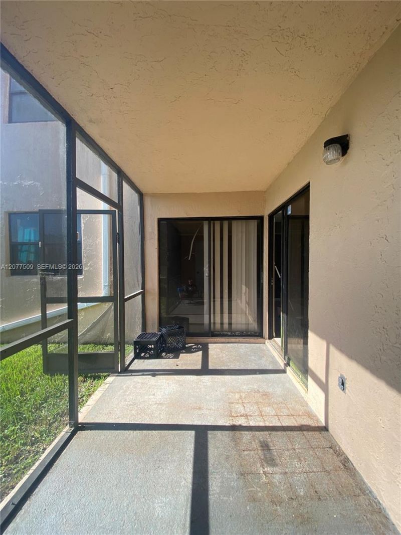 820 N Franklin Ave, Unit 820J, Homestead, FL 33034 Photo