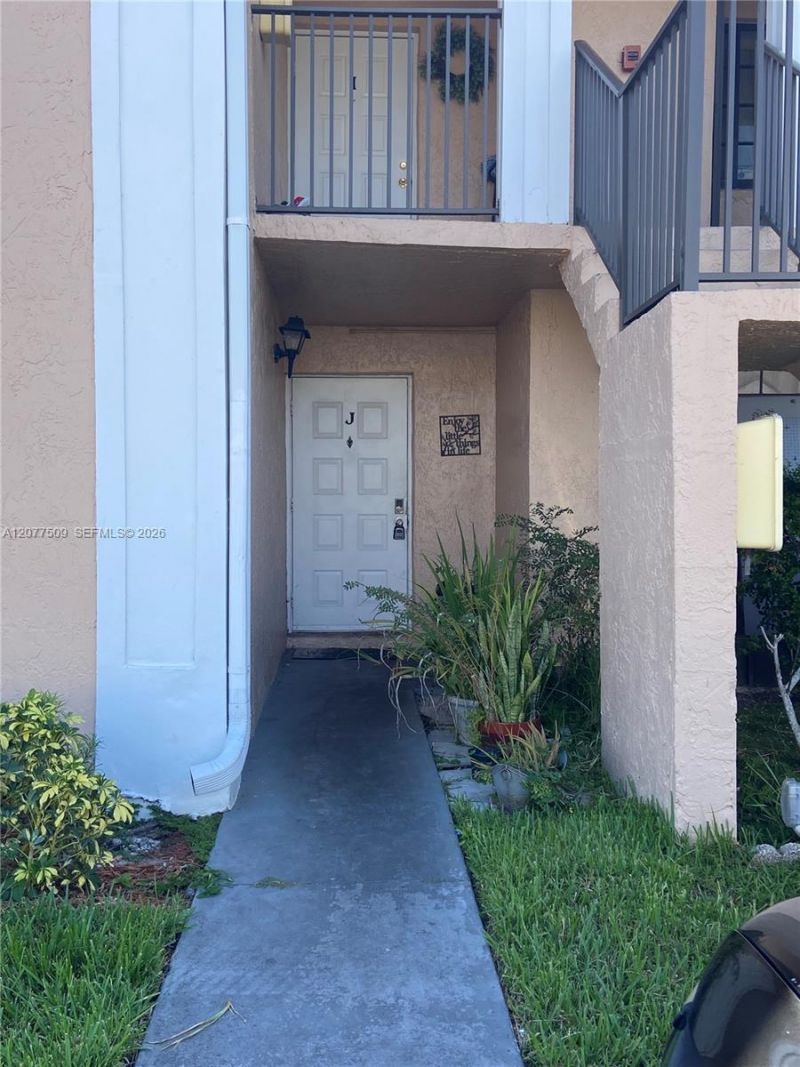 820 N Franklin Ave, Unit 820J, Homestead, FL 33034 Photo