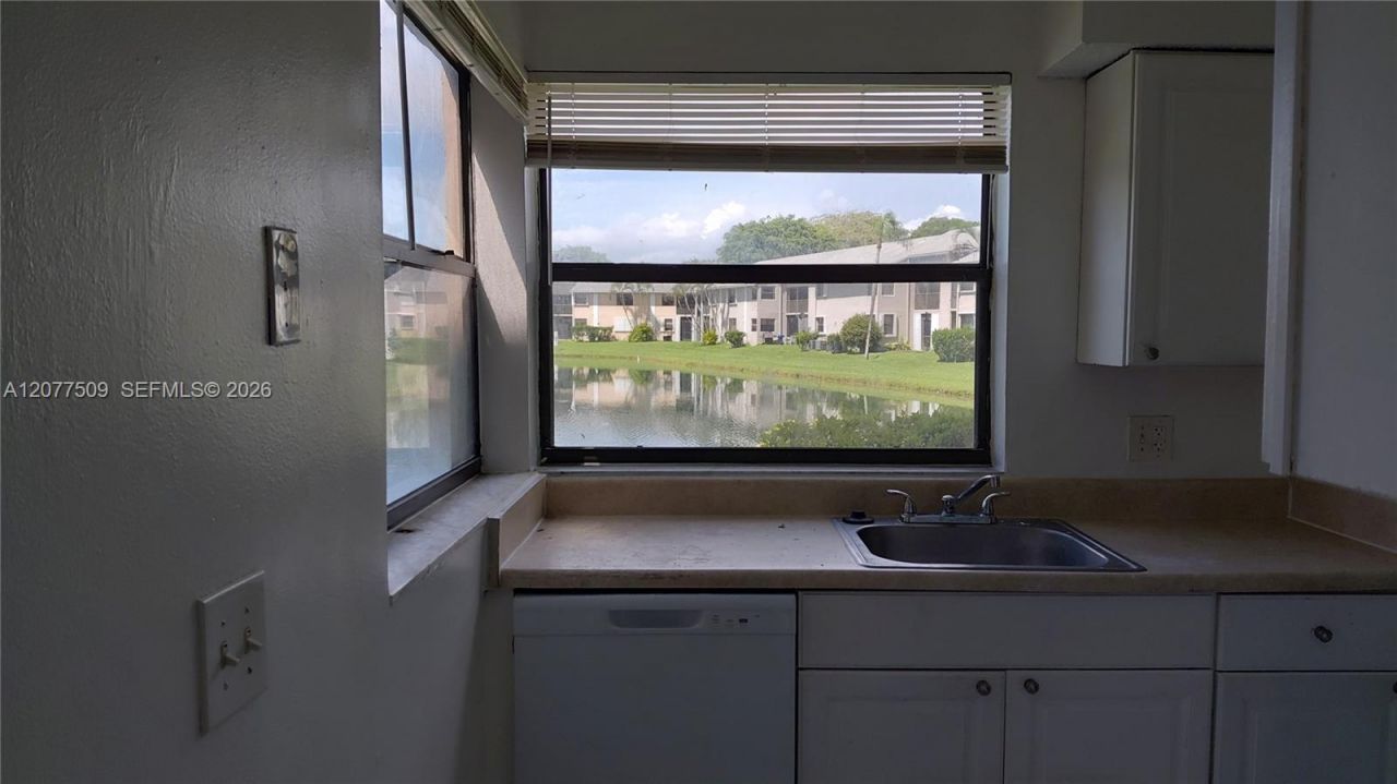 820 N Franklin Ave, Unit 820J, Homestead, FL 33034 Photo