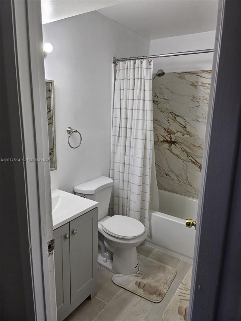 1838 Abbey Rd , Unit 208, West Palm Beach, FL 33415 Photo