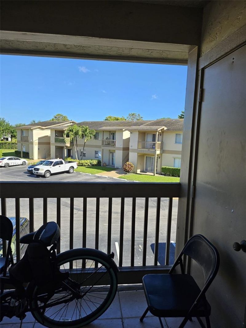 1838 Abbey Rd , Unit 208, West Palm Beach, FL 33415 Photo
