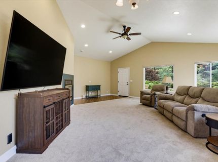 11065 Ringtail Rd, Penn Valley, CA 95946 Photo