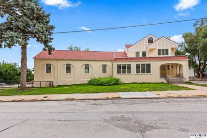 3205 Harney Street, Omaha, NE 68131
