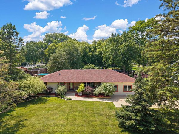 1049 2nd Street , Saint Paul Park, MN 55071
