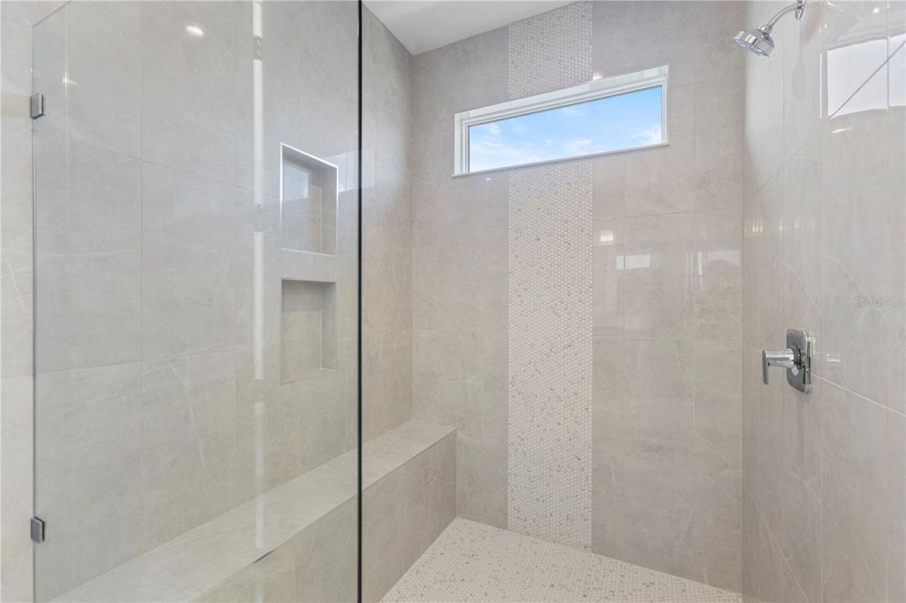 1727 Point Grace Road , Tavares, FL 32778 Photo