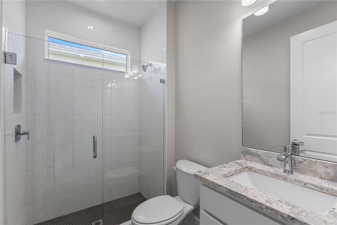 1727 Point Grace Road , Tavares, FL 32778 Photo