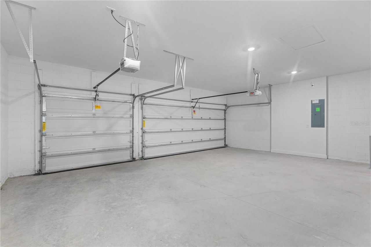 1727 Point Grace Road , Tavares, FL 32778 Photo