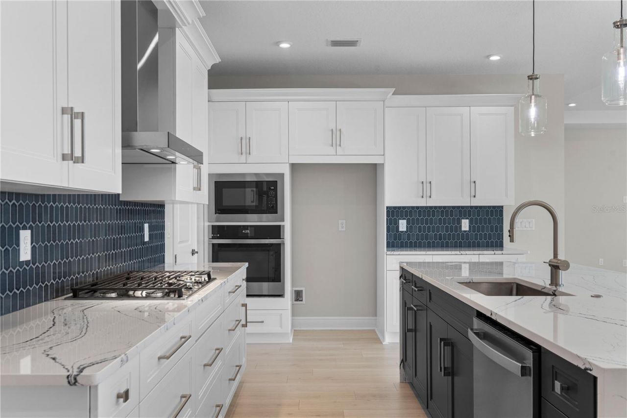 1727 Point Grace Road , Tavares, FL 32778 Photo